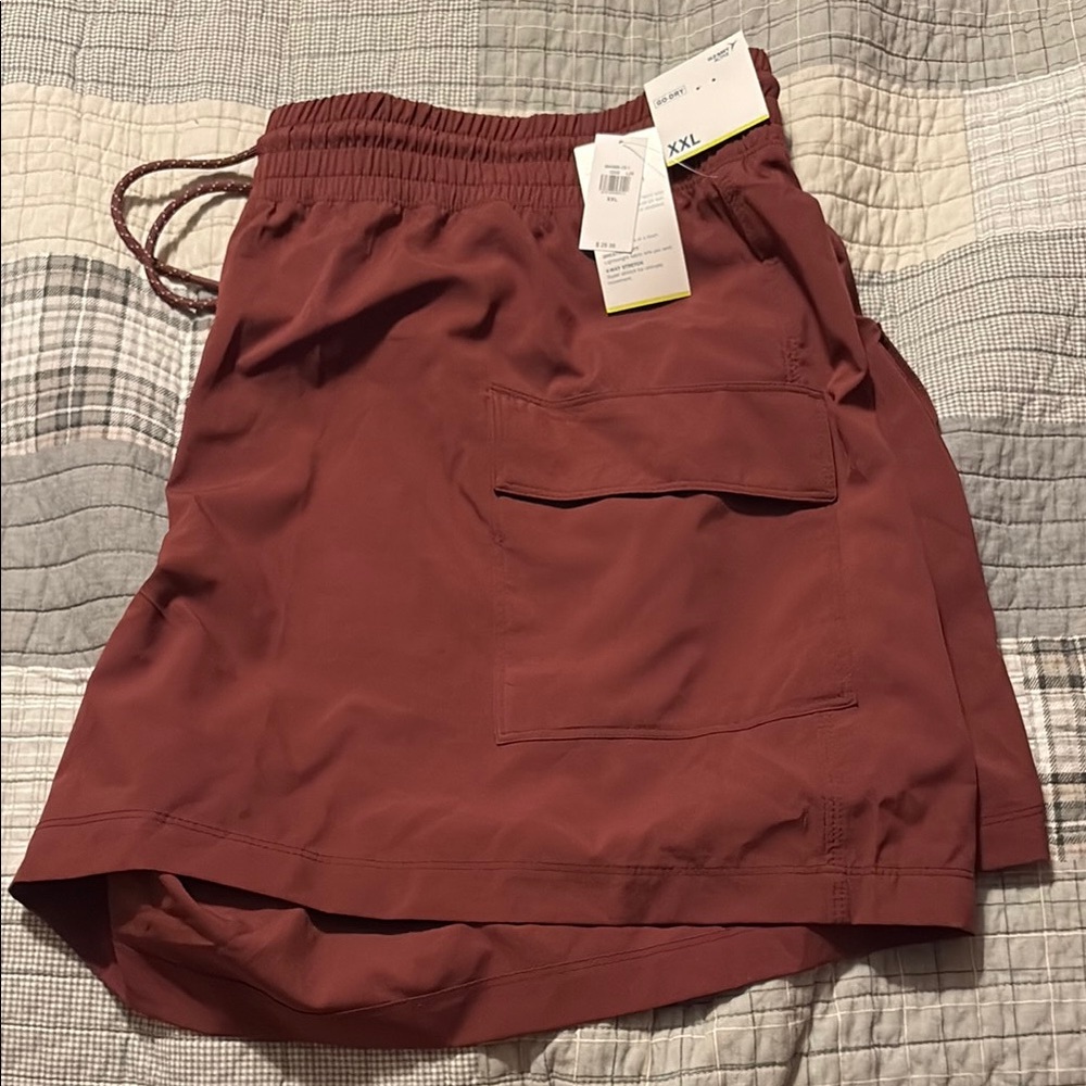 Old Navy Active XXL Maroon Shorts
